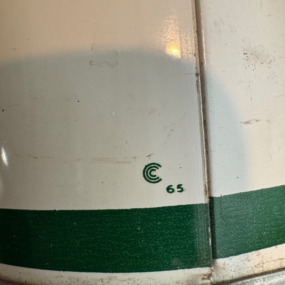 Vintage Quaker State Motor Oil Can Collectible Advertising Display Decor - Picture 7 of 10